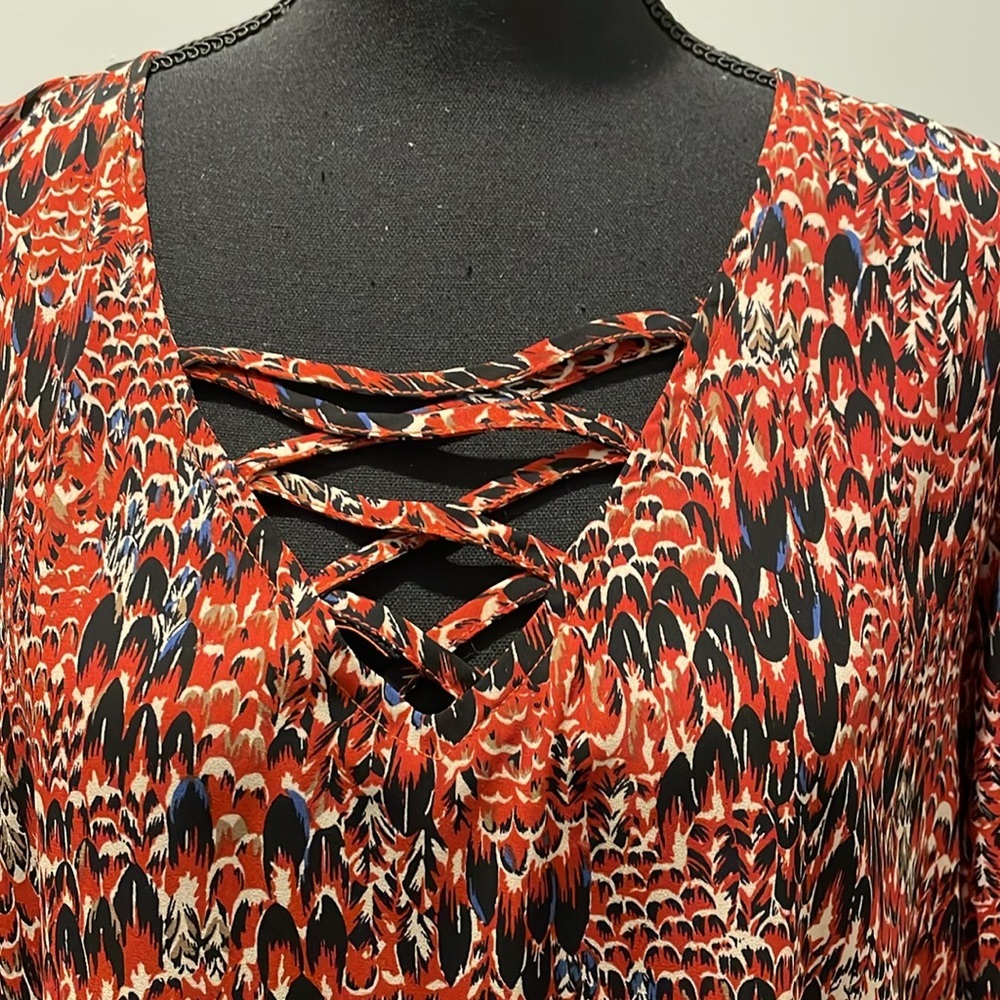 Veronica M Women’s Tunic Size M Multicolor Graphic Print  Adaptable Tiie Accents